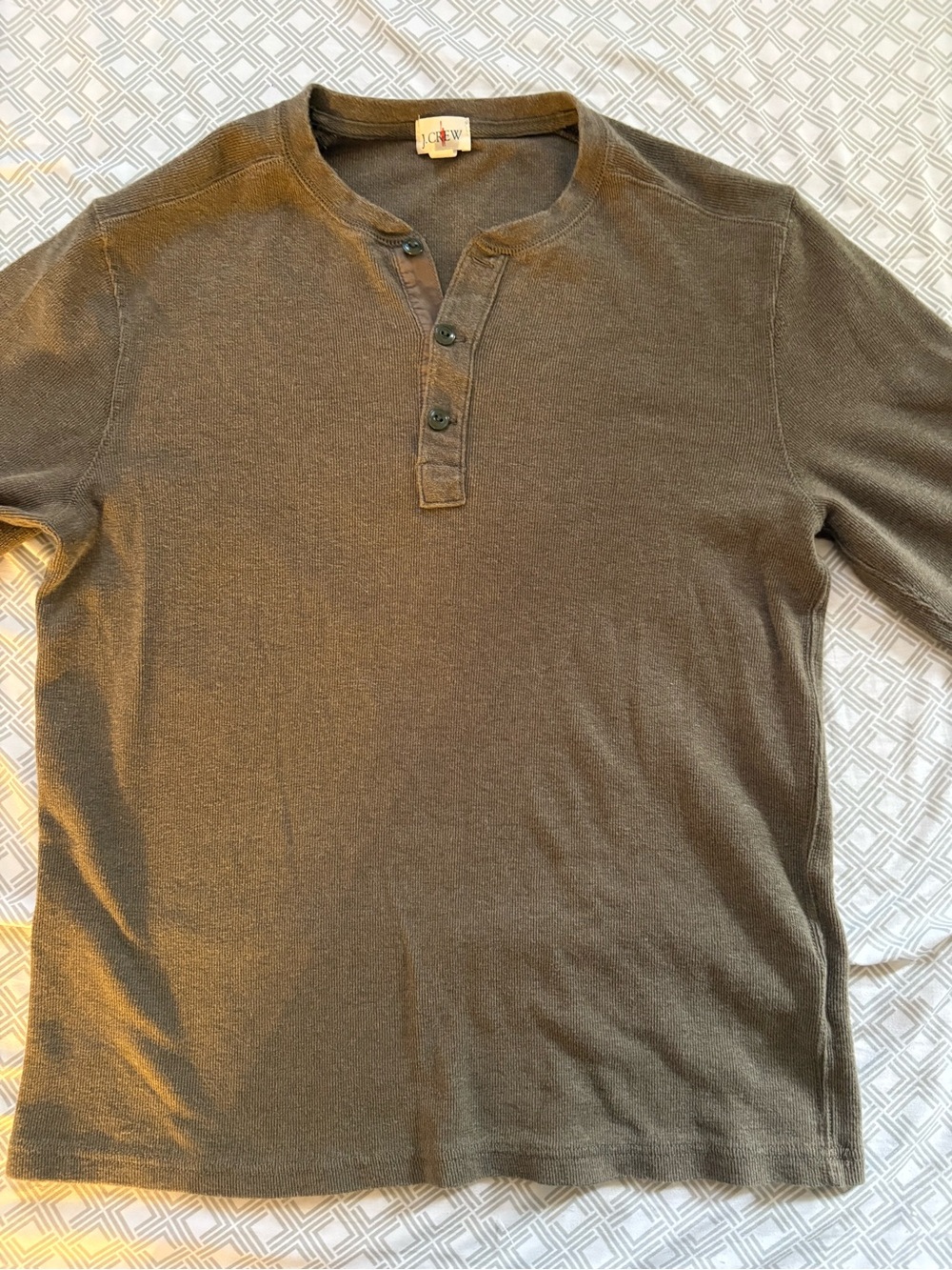 J. Crew Men’s Seaboard Soft Knit Henley in Olive Size M